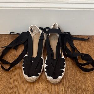 Chic Black and White Espadrille Flats